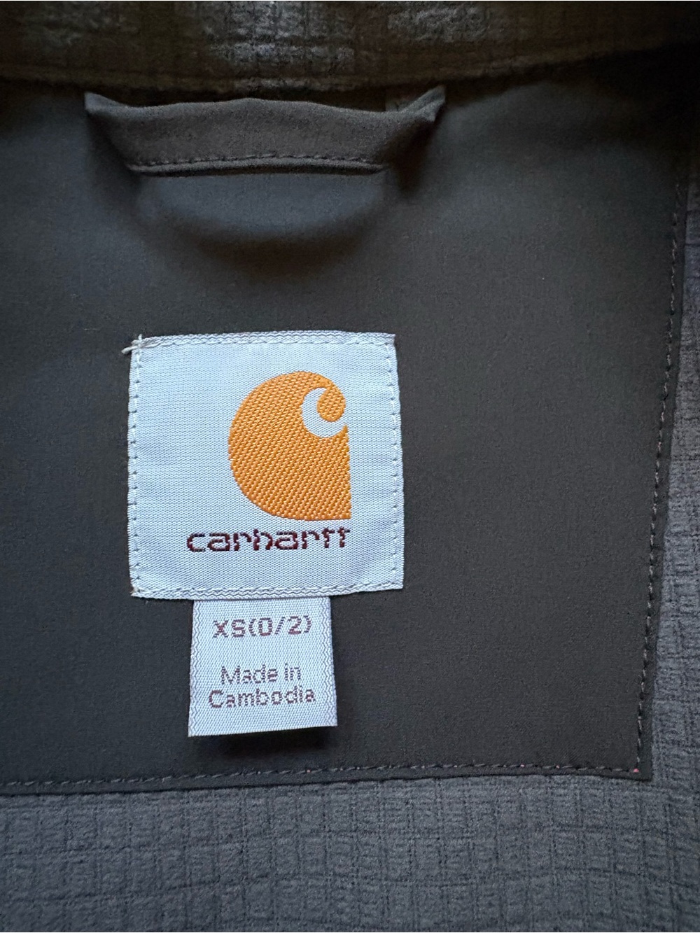 Carhartt Woman’s Raspberry Softshell Jacket - Picture 2 of 5